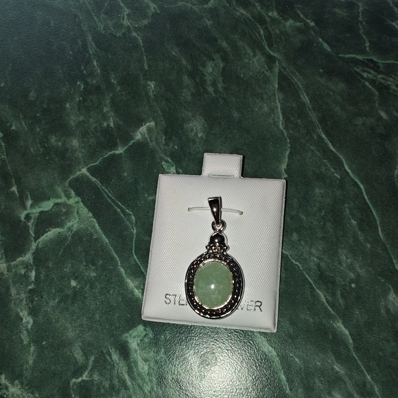 Sterling Silver Artisan Jade Pendant - Picture 1 of 2